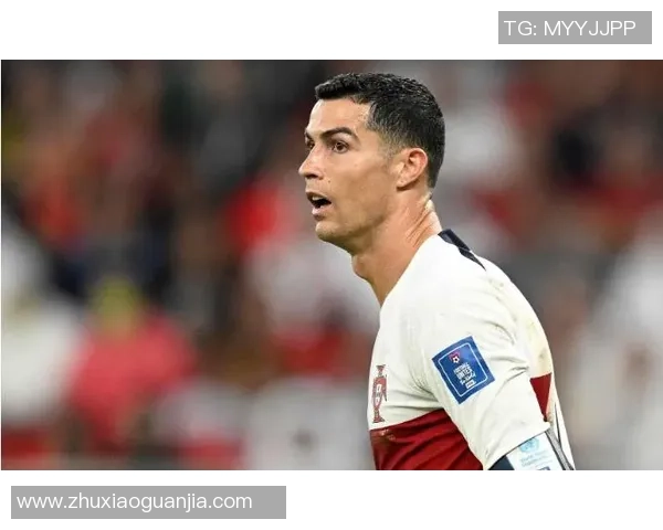 丑帅足球球星的独特魅力与球场风采分析